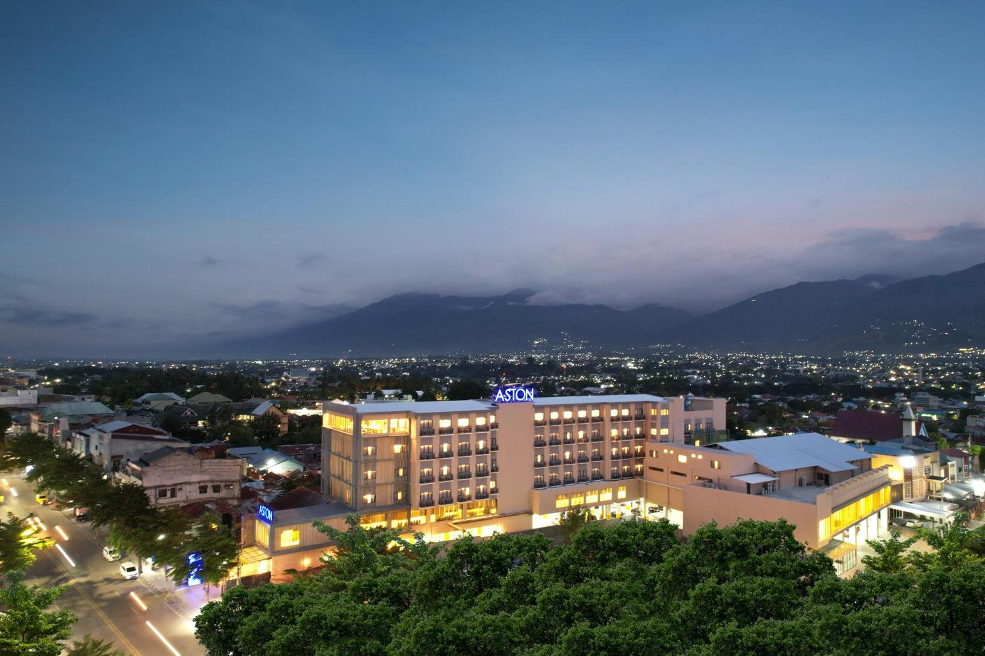 Aston Palu Hotel & Conference Center Eksteriør bilde